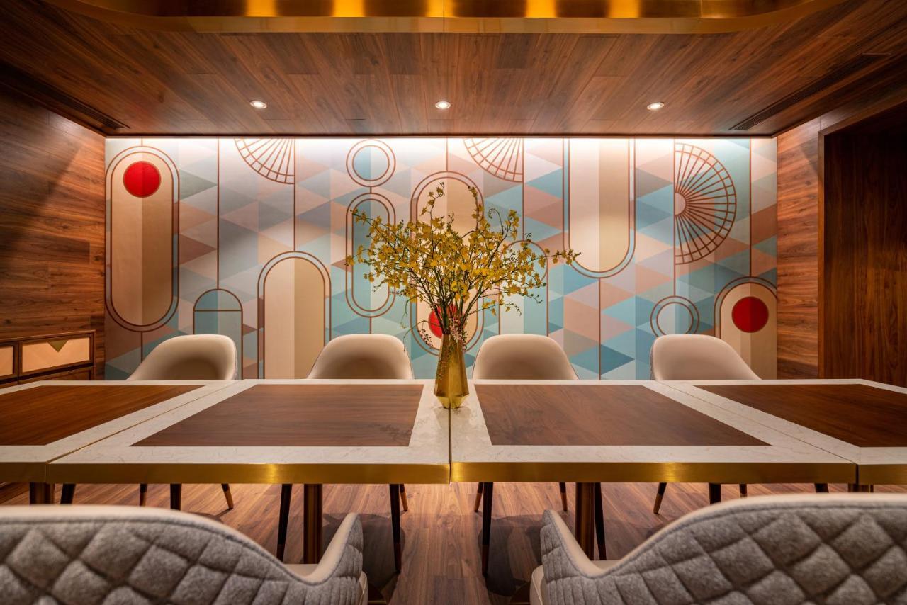 Fusion Original Saigon Centre Hotell Ho Chi Minh-staden Exteriör bild The interior of the lounge