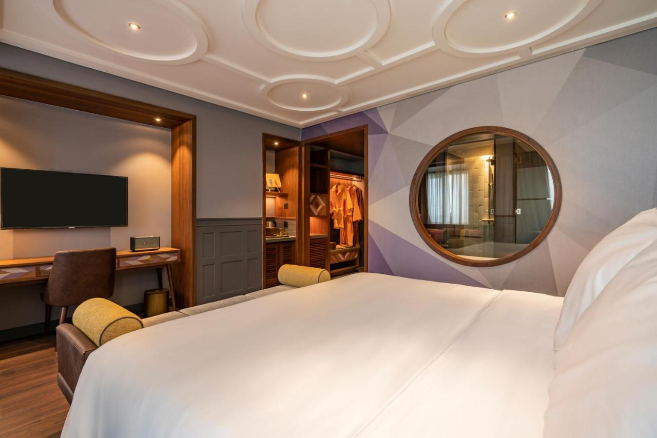 Fusion Original Saigon Centre Hotell Ho Chi Minh-staden Exteriör bild Deluxe Room