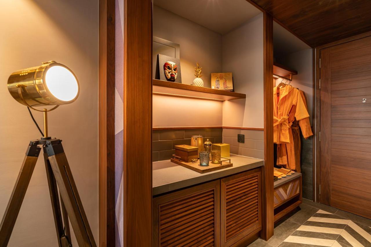Fusion Original Saigon Centre Hotell Ho Chi Minh-staden Exteriör bild A bathroom in a hotel